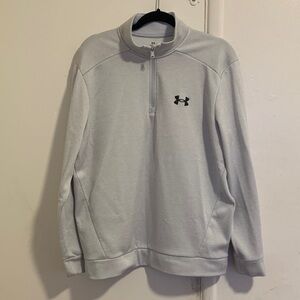 Men’s under armour loose fit quarter zip! Well worn